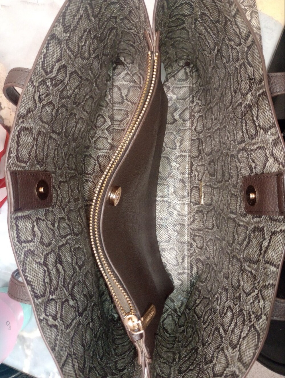 Anne Klein Dark Brown Leather Satchel ,Snakeskin Lined W. Matching Pouch - Picture 4 of 8